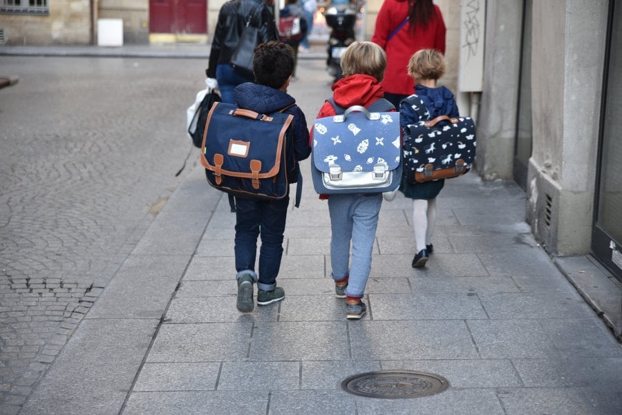 Kiedy dziecko może samodzielnie chodzić do szkoły?