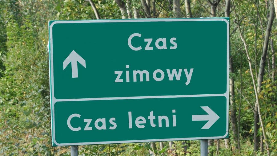 Kiedy zmieniamy czas z letniego na zimowy?