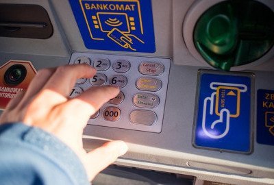 Co zrobić, gdy bankomat nie wypłaci pieniędzy