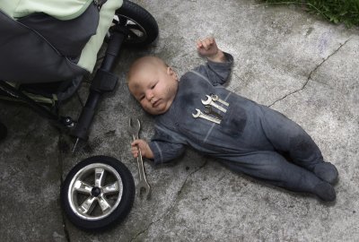 Problem z wymianą opon. Niby nie jest obowiązkowa, ale policja i tak karze, a ubezpieczyciel nie w