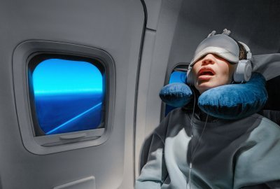 Jet lag – jak radzić sobie ze zmianą stref czasowych?