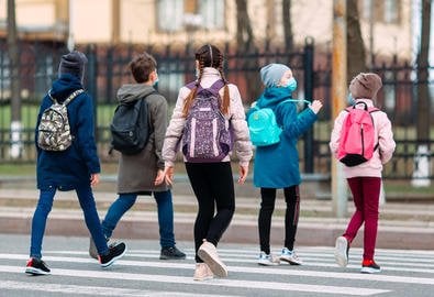 Zasady ruchu drogowego dla dzieci. Co powinni wiedzieć najmłodsi?