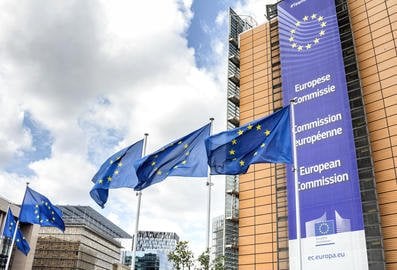 Komisja Europejska przedstawiła projekt regulacji rynku cyfrowego. Będą wysokie kary?