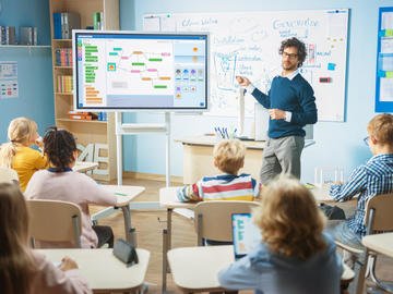 Dzieci z klas I-III wracają do szkół od 18 stycznia Dzieci z klas I-III wracają do szkół od 18 stycznia