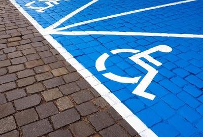 Jak uzyskać kartę parkingową dla niepełnosprawnych?