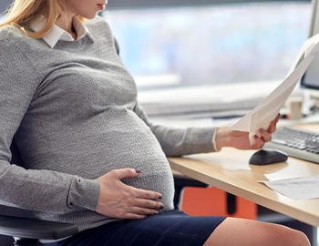 Czy pracownica w ciąży może pracować w godzinach nadliczbowych?