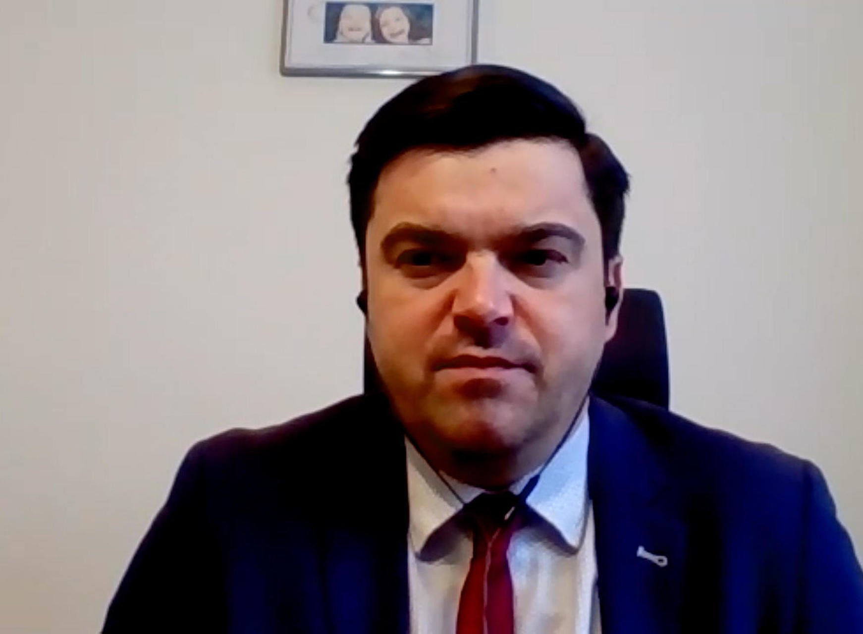 Niewykluczony powrót do części obostrzeń. Wzrost liczby zakażeń może opóźnić wprowadzanie planu odbudowy zdrowia Polaków Niewykluczony powrót do części obostrzeń. Wzrost liczby zakażeń może opóźnić wprowadzanie