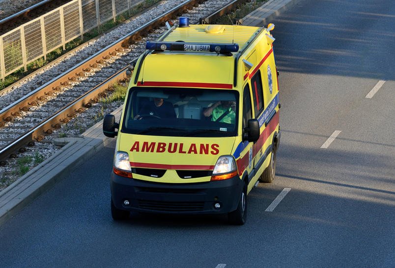 MZ: od 2030 roku wszystkie ambulanse będą żółte