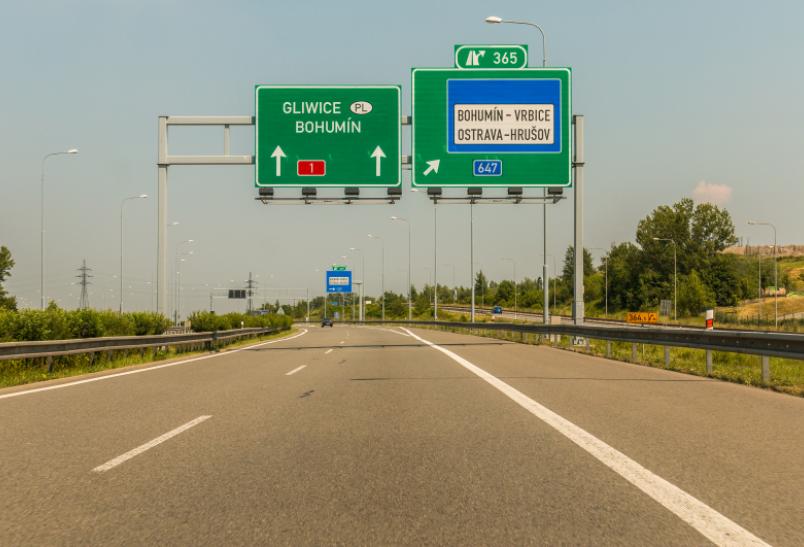 Jedziesz do Czech? Nie przepłacaj za przejazd autostradami