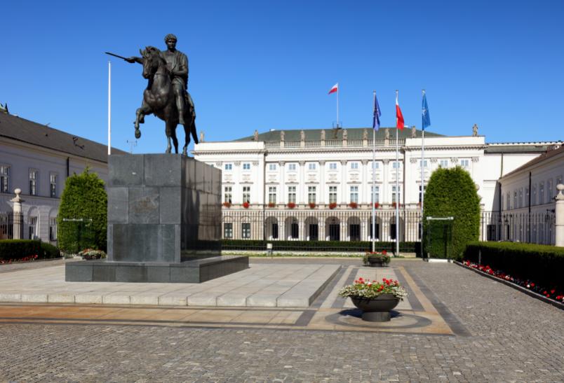 Prezydent wetuje ustawę oświatową „Lex Czarnek”