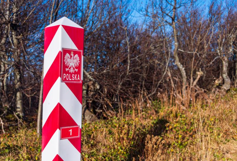 Uchodźcy z Ukrainy z Kartą Polaka. Jakie mają uprawnienia?