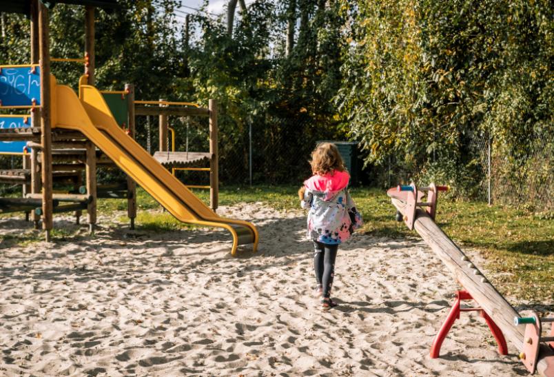 Place zabaw w opłakanym stanie. Są zagrożeniem dla dzieci