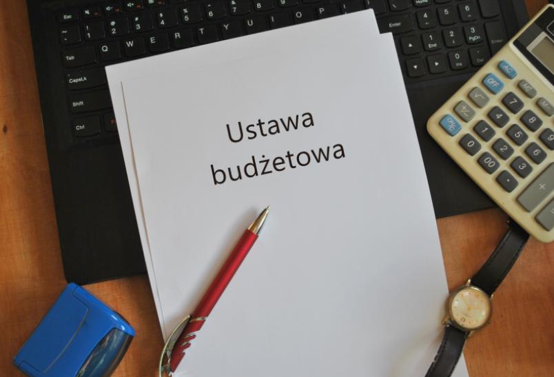 Czy ustawa budżetowa i uchwała budżetowa są tym samym?