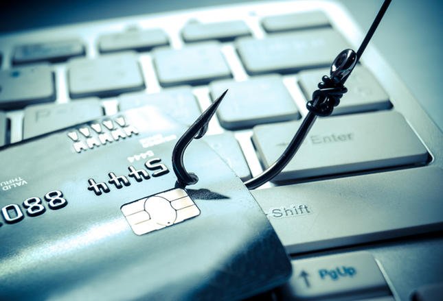 Prawie 15 tys. stron internetowych trafiło na listę ostrzeżeń Prawie 15 tys. stron internetowych trafiło na listę ostrzeżeń