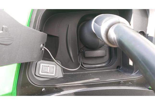 Stacje ładowania pojazdów elektrycznych na autostradach i ekspresówkach. Gdzie powstaną? Stacje ładowania pojazdów elektrycznych na autostradach i ekspresówkach. Gdzie powstaną?