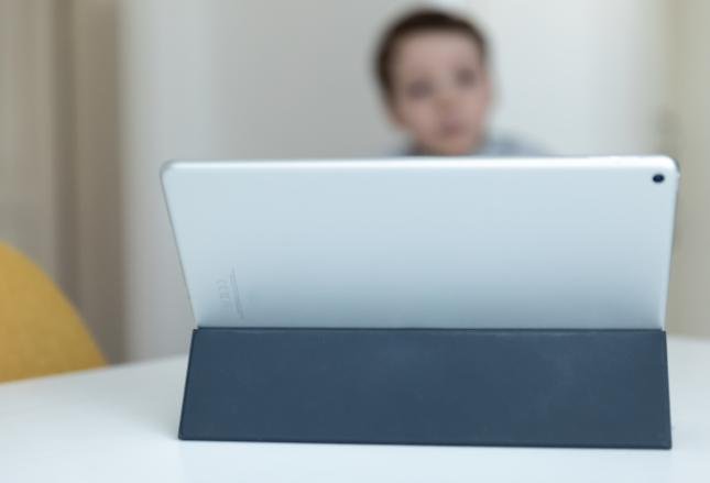Jak zgłosić niebezpieczne treści dla dzieci w internecie? Jak zgłosić niebezpieczne treści dla dzieci w internecie?