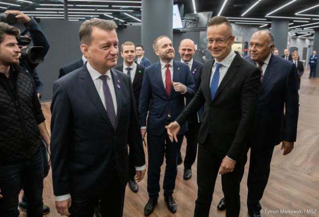 Nie pozwolimy, by granica była forsowana przez imigrantów Nie pozwolimy, by granica była forsowana przez imigrantów