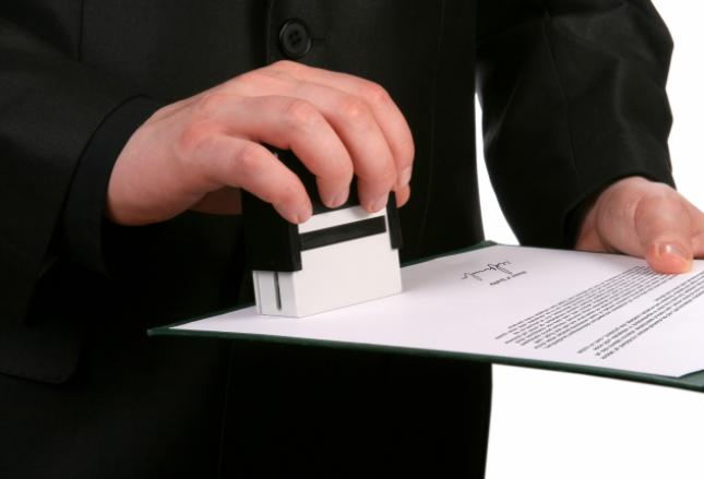 Jaka kara za fałszywe zaświadczenie o zarobkach? Jaka kara za fałszywe zaświadczenie o zarobkach?