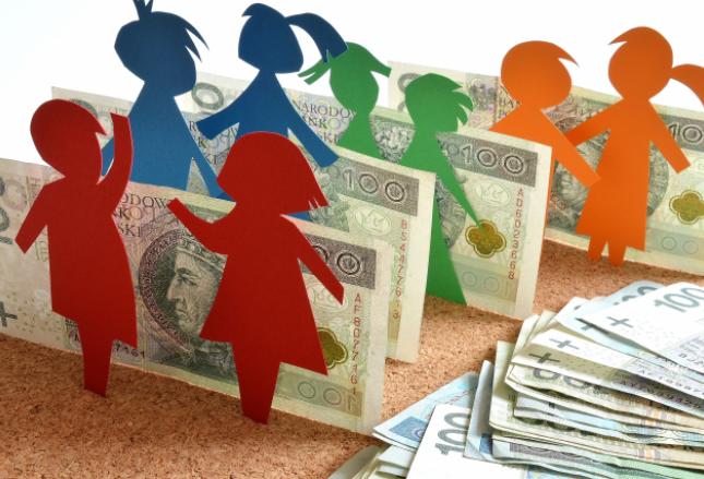 Mama 4 plus. Czym jest rodzicielskie świadczenie uzupełniające? Mama 4 plus. Czym jest rodzicielskie świadczenie uzupełniające?