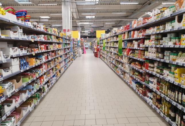 Auchan i Carrefour wykorzystują dostawców, w tym rolników, wprowadzając dodatkowe opłaty? Auchan i Carrefour wykorzystują dostawców, w tym rolników, wprowadzając dodatkowe opłaty?