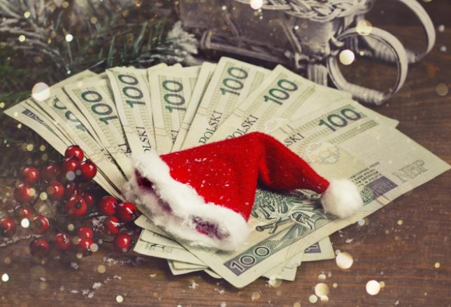 Święta Bożego Narodzenia 2022 – ile na nie wydamy? Czy wzięcie kredytu gotówkowego to dobry p