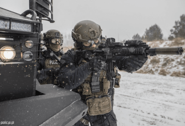 Policja rekrutuje kontrterrorystów Policja rekrutuje kontrterrorystów