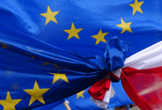 Jaka była historia wejścia Polski do NATO i Unii Europejskiej? Jaka była historia wejścia Polski do NATO i Unii Europejskiej?