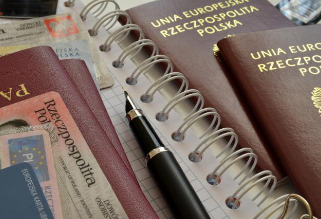 Czy legitymacja jest dokumentem tożsamości? Czy legitymacja jest dokumentem tożsamości?