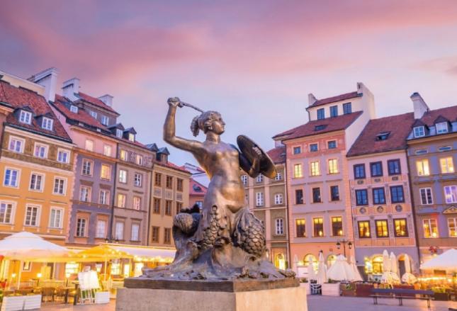 Warszawa uznana najatrakcyjniejszym turystycznie miastem Europy roku 2023! Warszawa uznana najatrakcyjniejszym turystycznie miastem Europy roku 2023!