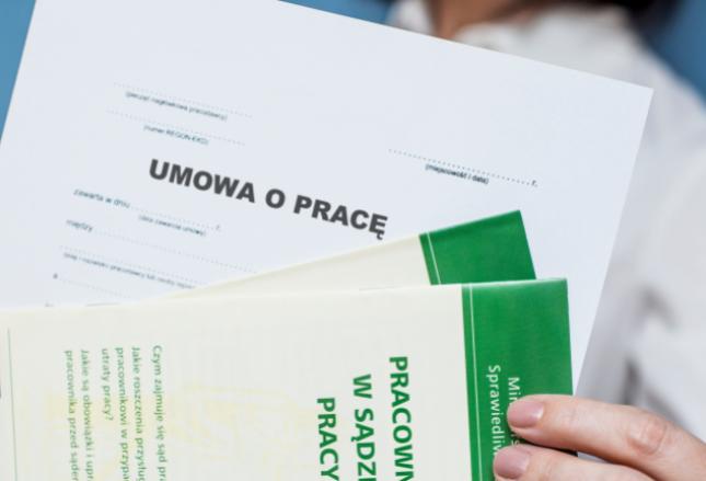 Zmiana pensji minimalnej - czy należy aneksować umowę o pracę? Zmiana pensji minimalnej - czy należy aneksować umowę o pracę?