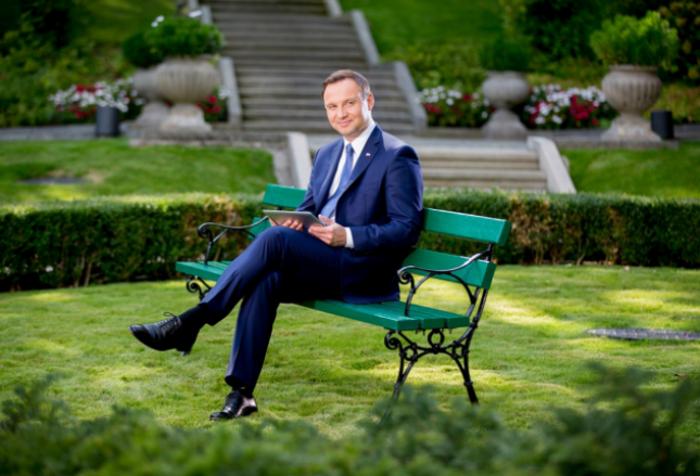 Jaką funkcję pełni prezydent Polski w procesie wyborczym? Jaką funkcję pełni prezydent Polski w procesie wyborczym?