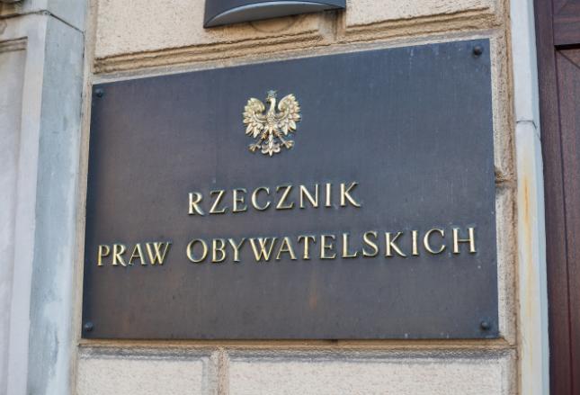 Kto może zwrócić się o pomoc do Rzecznika Praw Obywatelskich? Kto może zwrócić się o pomoc do Rzecznika Praw Obywatelskich?