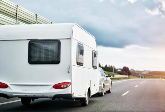 Jaką przyczepę można ciągnąć za samochodem osobowym?