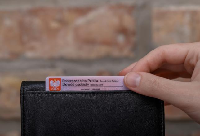 Co oznacza zawieszenie dowodu osobistego?