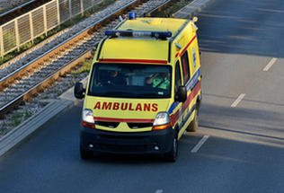 MZ: od 2030 roku wszystkie ambulanse będą żółte