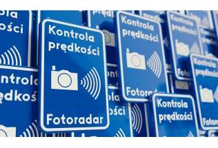 Zanim trafią na polskie drogi, fotoradary testowane są na… lotnisku!