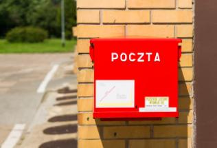 Pismo ze skarbówki tylko przez Pocztę Polską. Będą przesyłki hybrydowe