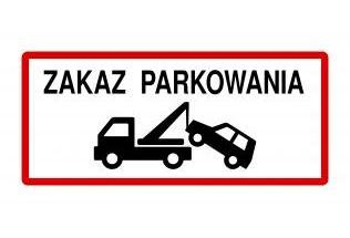 Mandat za parkowanie na chodniku? Ministerstwo prostuje interpretację nowego prawa