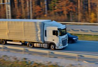 Ograniczenia w ruchu samochodów ciężarowych – 10-11 listopada 2022