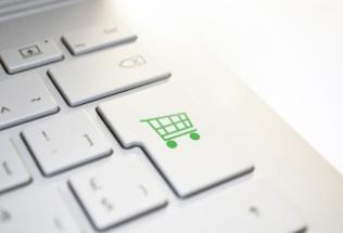 Czy sklep internetowy może odmówić zwrotu towaru?