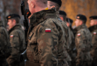 Polska armia liczy już 175 tysięcy żołnierzy